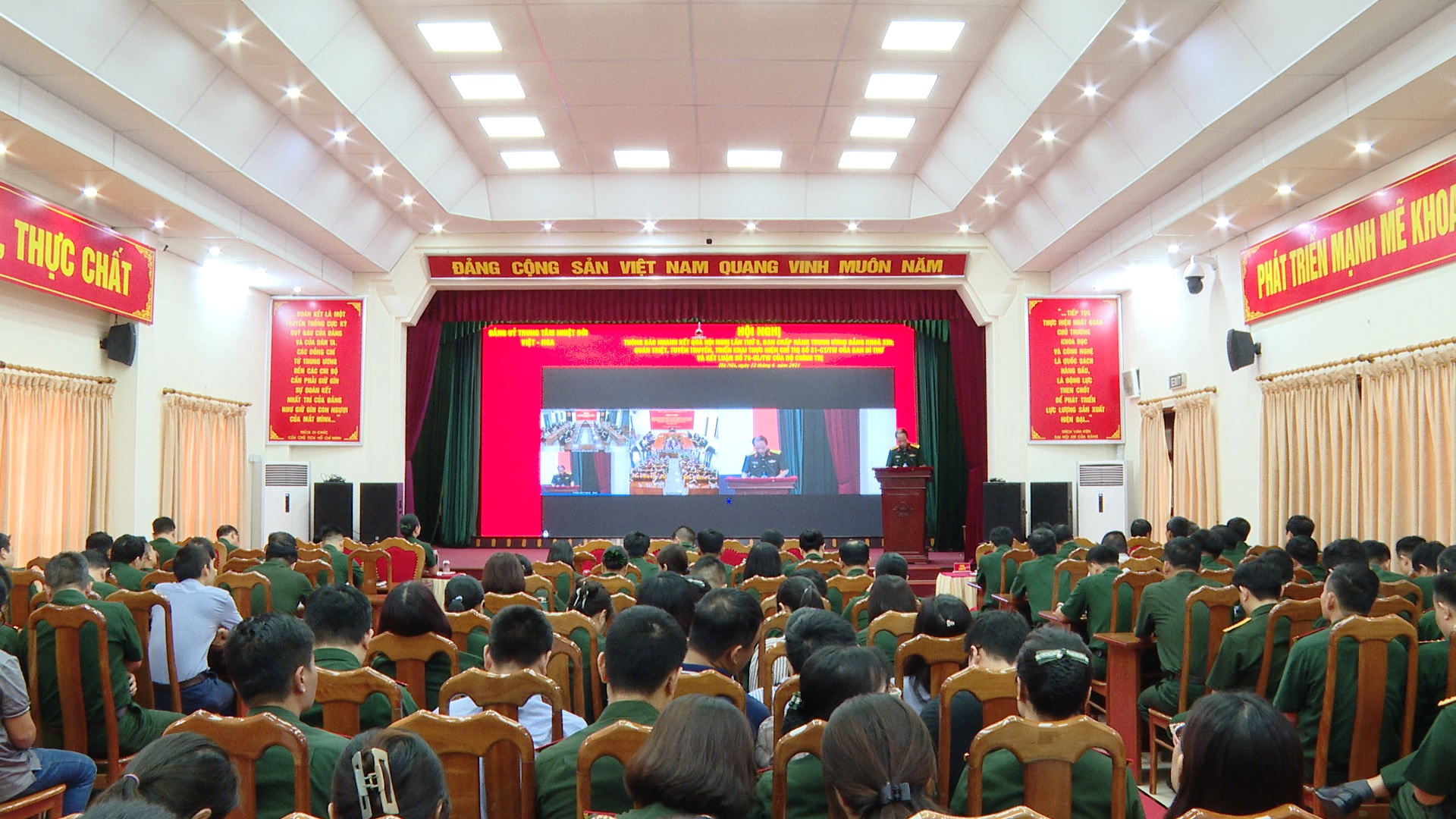 Thông báo nhanh kết quả Hội nghị lần thứ 9 Ban Chấp hành Trung ương Đảng khóa XIII và quán triệt, triển khai thực hiện các chỉ thị, kết luận của Bộ Chính trị, Ban Bí thư